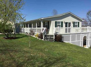 1054 Tick Rdg, Olive Hill, KY 41164