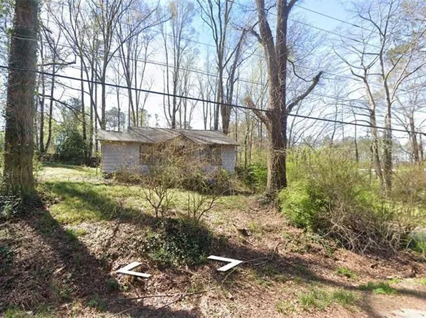 1881 Sylvia St, Austell, GA 30106