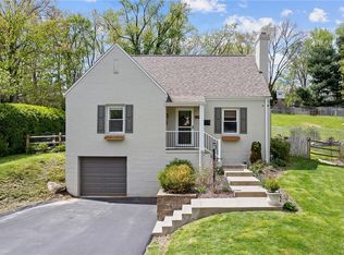 528 Glenrock Dr, Bethel Park, PA 15102