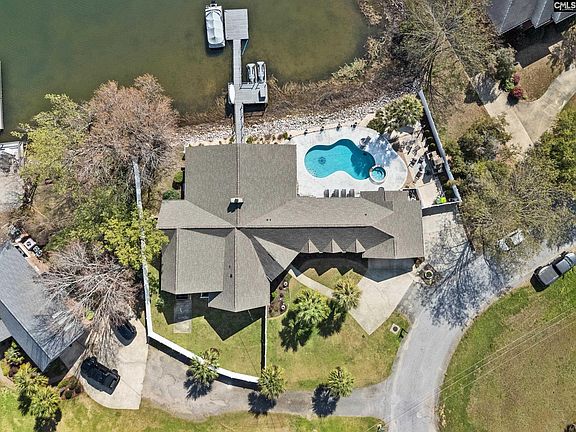 5th image of 120 Blackburn Rd W