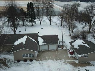 202 E Main St, Mitchell, IA 50461