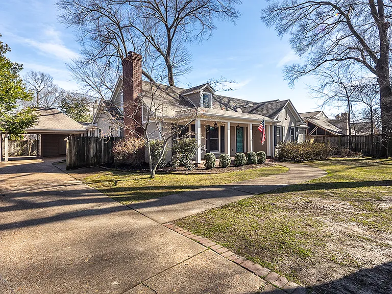 500 Colonial Rd — Photo 40
