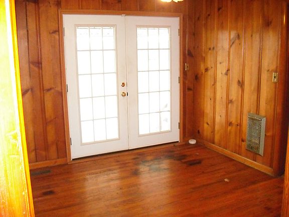 3rd image of 109 Sycamore Dr