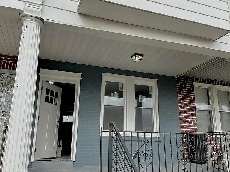 231 Calvert St — Photo 10