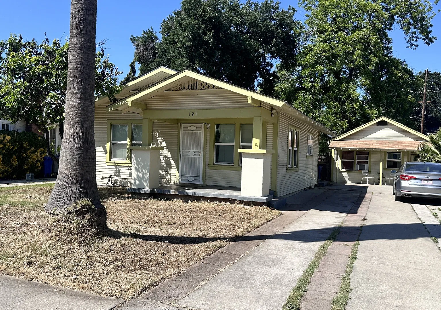 3 bed, 2100 sqft, $1,950 — Photo 1