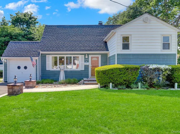 1456 Peters Boulevard, Bay Shore, NY 11706