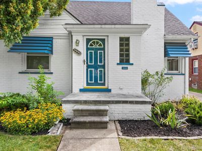 3353 Birchwood St, Trenton, MI, 48183