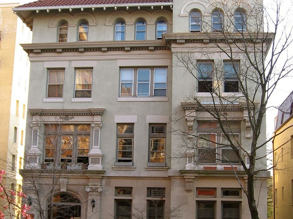 1840 Mintwood Pl