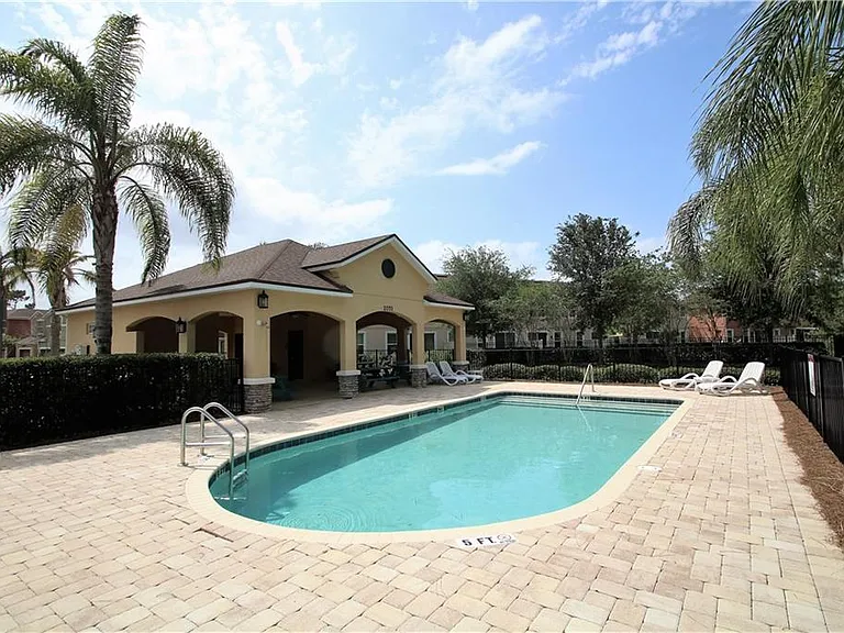 1029 Laurel Ridge Ln — Photo 15