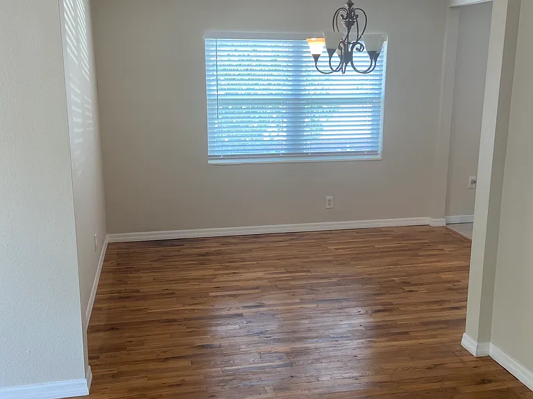 515 E Adalee St — Photo 14