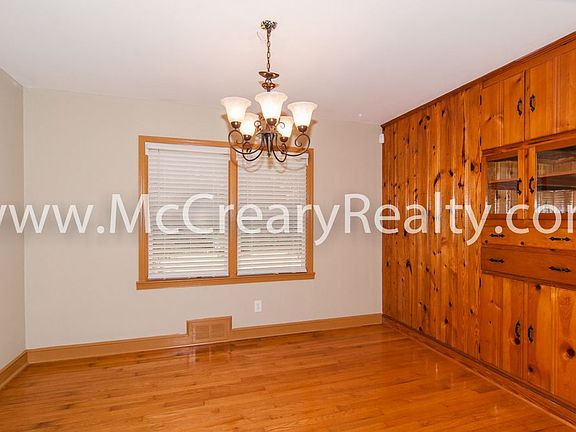 4th image of 74 Doran Ave