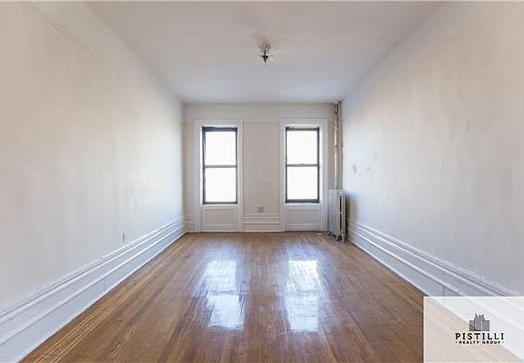 4th image of 51 Tiemann Pl #58