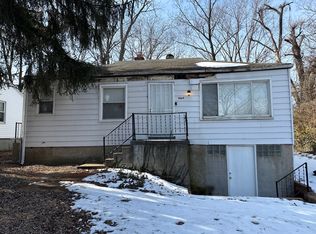 10169 Winkler Dr, Saint Louis, MO 63136