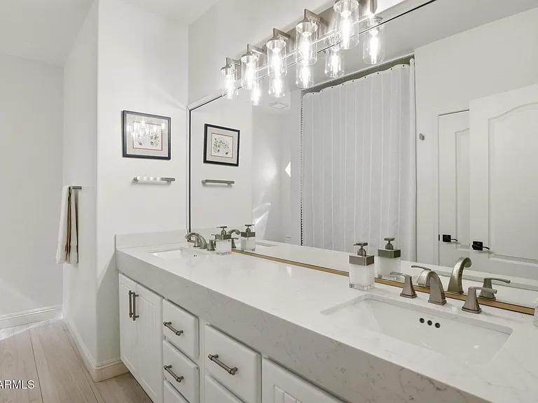 9458 E Desert Cove Ave — Photo 24