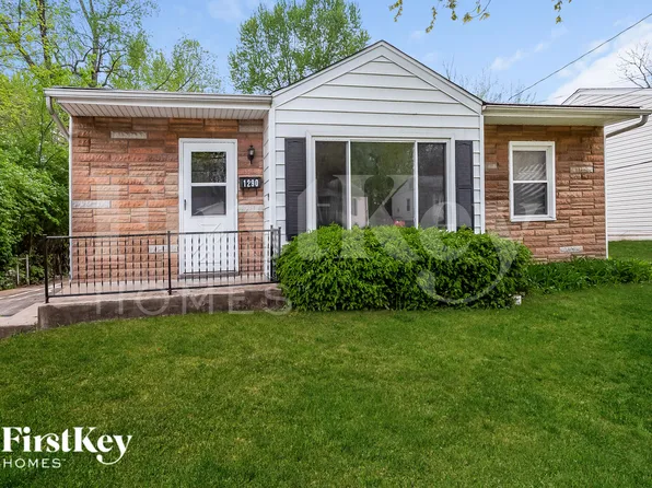 1290 Washington St, Florissant, MO 63031