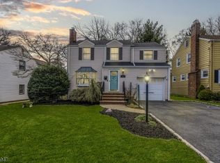 105 Cedar Grove Pkwy, Cedar Grove, NJ 07009