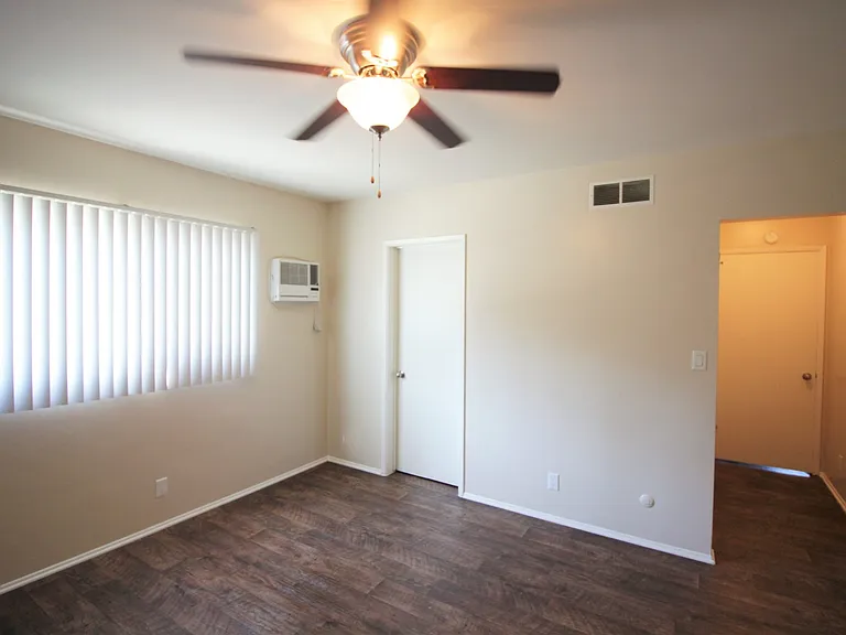 Applewood Apartments — Photo 70