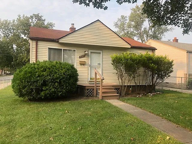464 W Robert Ave photo 1