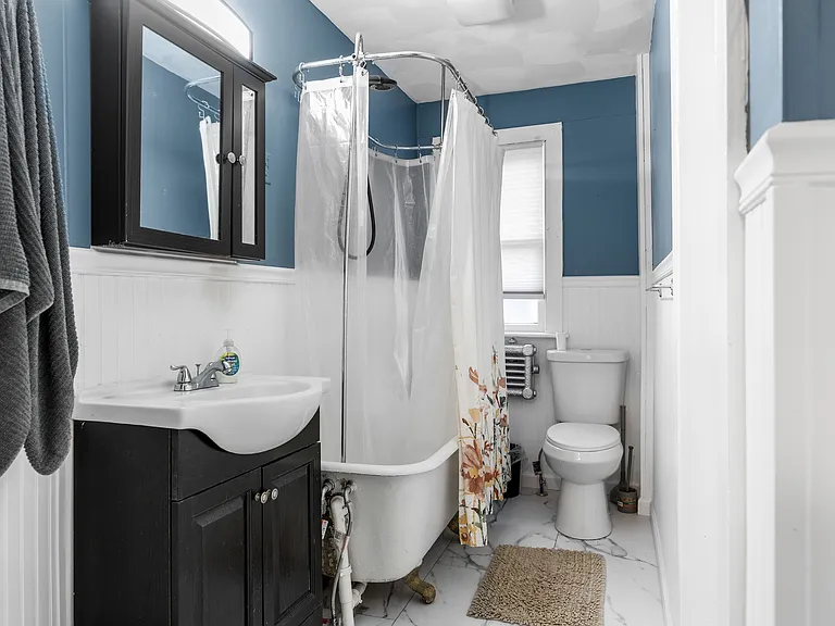 72 Walnut St #A — Photo 10