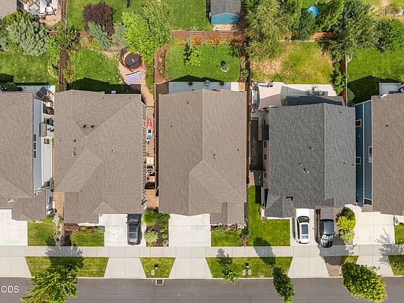 2nd image of 21340 NE Evelyn Pl