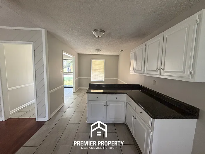 3114 Bluefield St — Photo 4