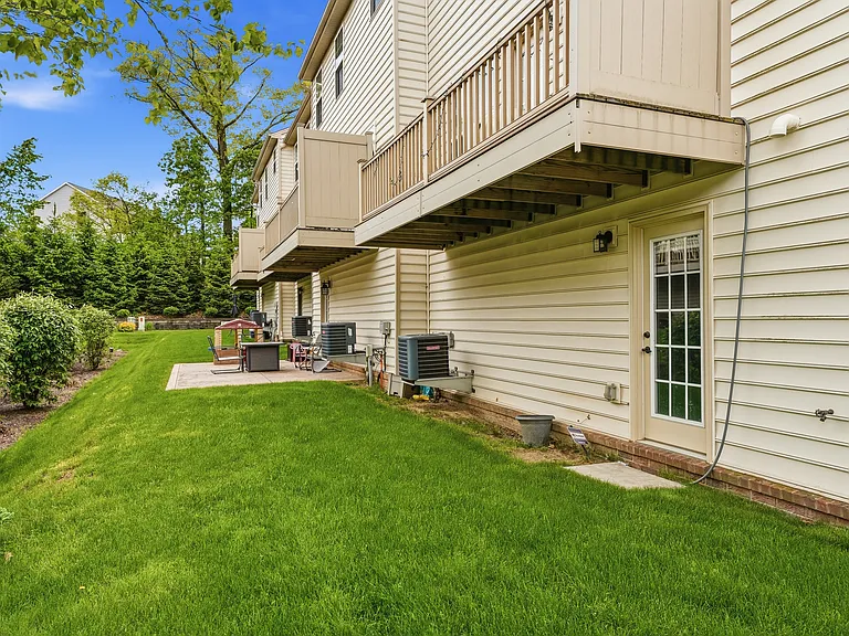 202 Pointe View Dr — Photo 20