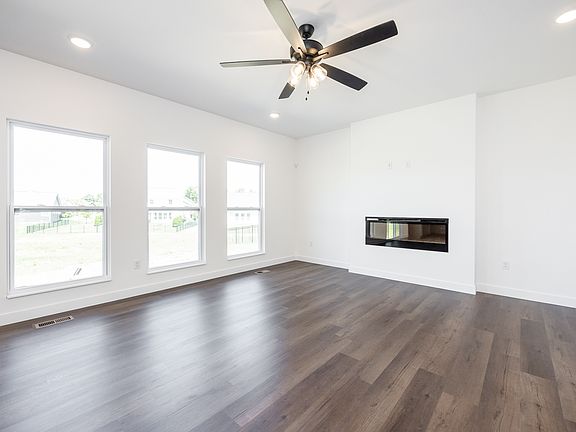 Living Room With Optional Fireplace