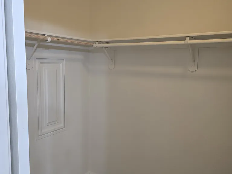 708 Eucalyptus Ave — Photo 41