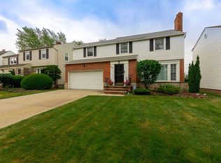 4496 Greenwold Rd, South Euclid, OH 44121