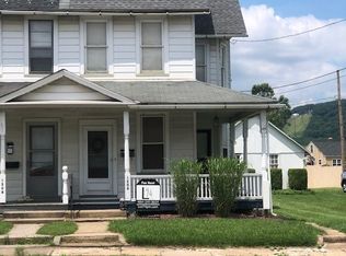 1506 Main St, Hellertown, PA 18055