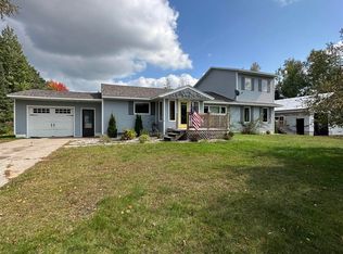 5554 J.5 Rd, Escanaba, MI 49829