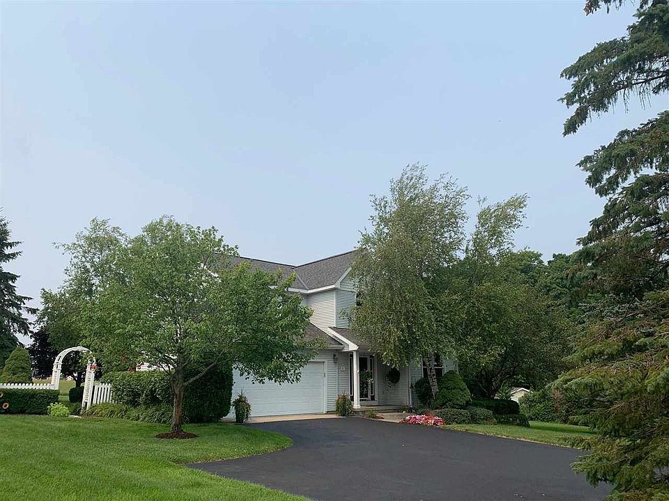 1st image of 860 Evergreen Ct