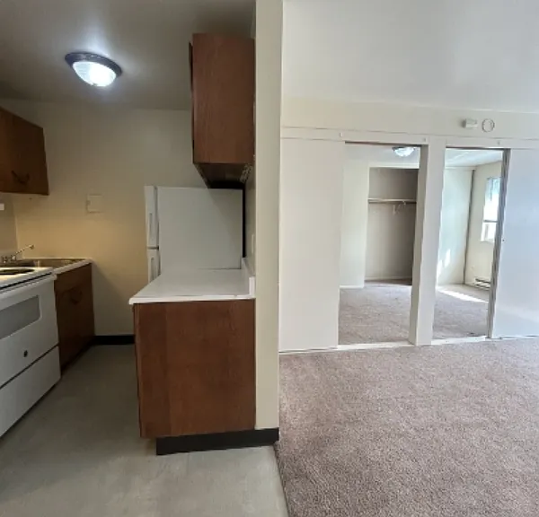 5033 15th Ave NE #2006 — Photo 5