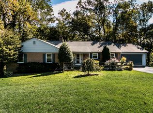 15 Arthur Dr, Hockessin, DE 19707