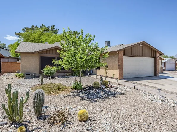 215 N Redcoat Ln, Tucson, AZ 85748