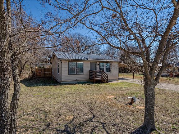 3rd image of 101 Spring Valley Cir