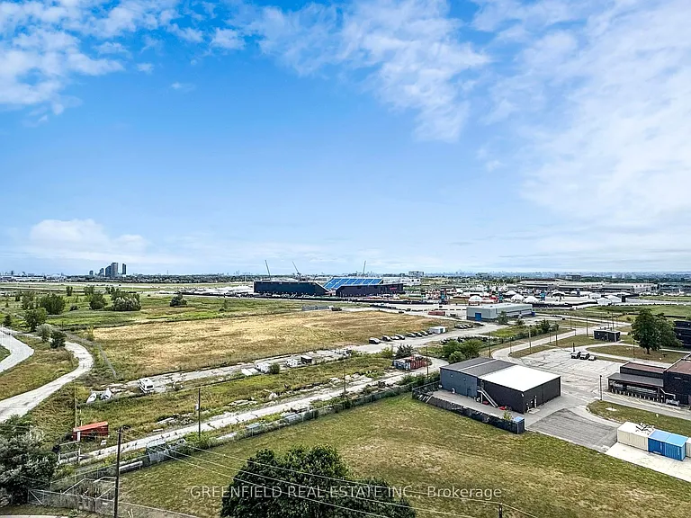 55 De Boers Dr #LPH03 — Photo 36
