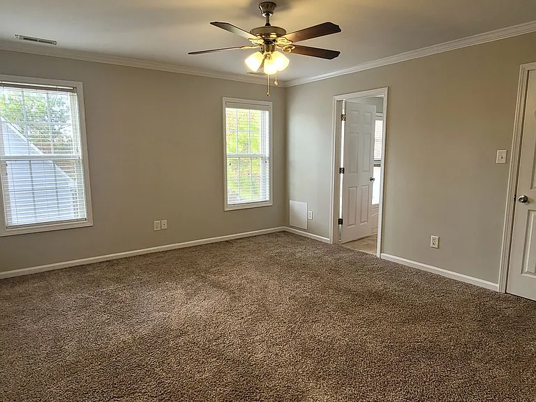 8022 Raymede Ct — Photo 10