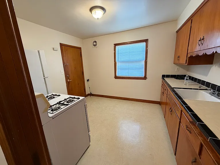 6412 W Lisbon Ave #1 — Photo 5