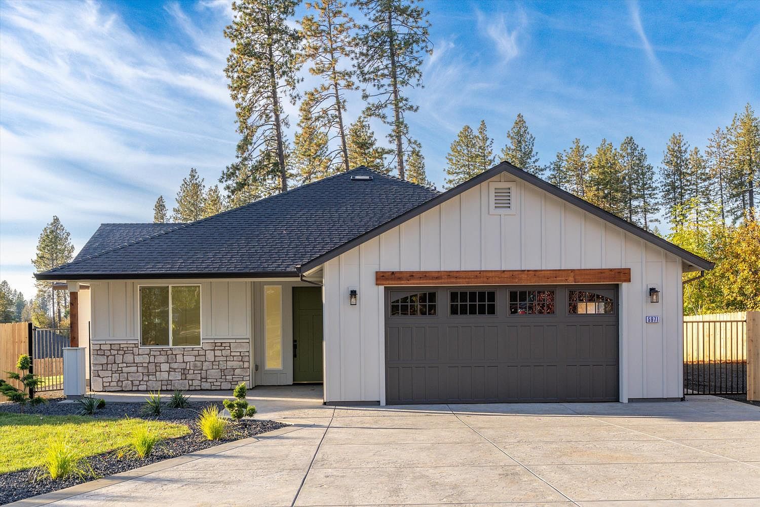 お取り置きです 5971 Debbie Ln, Paradise, CA 95969 | Zillow
