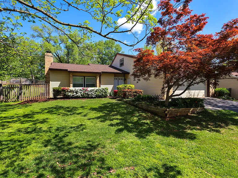 20 Running Brook Ln — Photo 43
