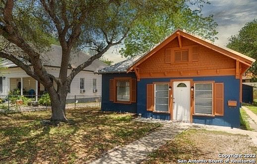 3rd image of 506 TILDEN ST