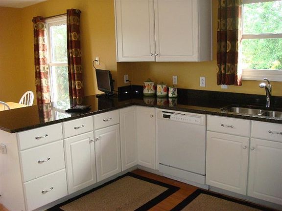 5th image of 529 Clarion Ct