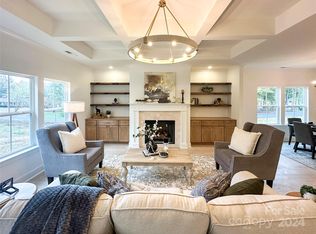 8886 Hills Dell Dr, Concord, NC 28027