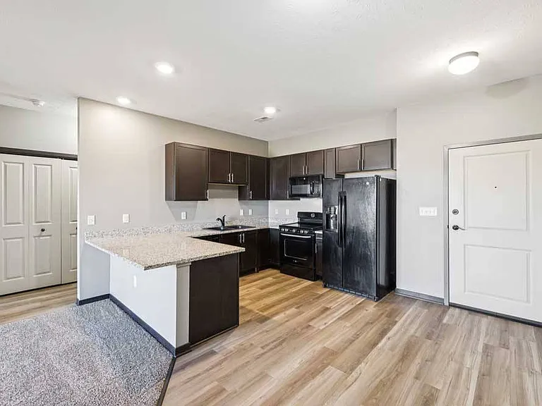 The Flats at 84 — Photo 106
