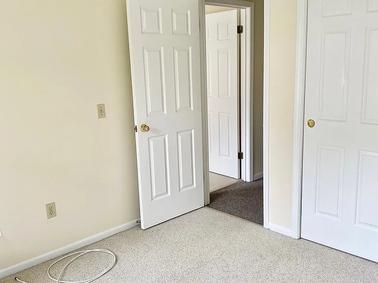 25 Baycrest Dr #601 — Photo 11
