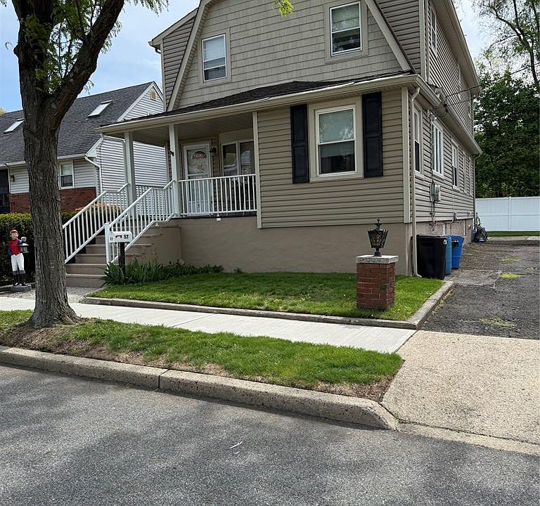 1st image of 57 Oak St
