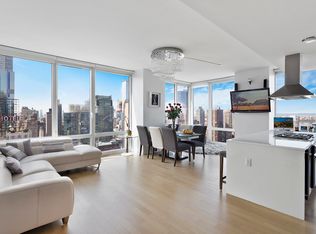 247 W 46th St APT 3303, New York, NY 10036