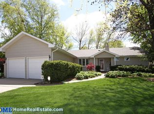 918 E Hillcrest Dr, Lincoln, NE 68520