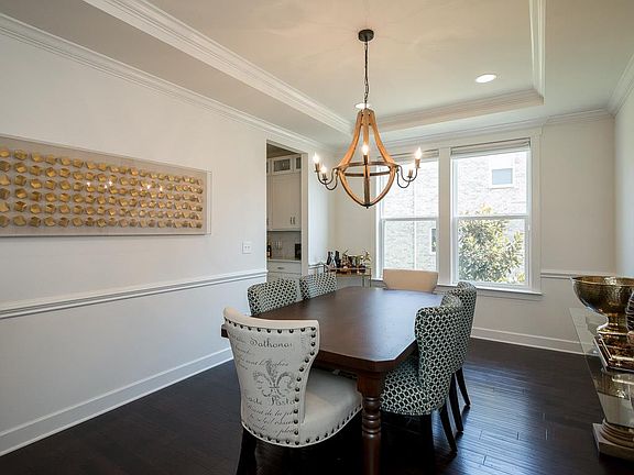 2nd image of 9809 Glenmore Ln